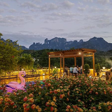 Heaven'S Gate Home Stay --Free Pick Up Service--Panoramic View Of Tianmen Mountain Zhangjiajie Exterior photo