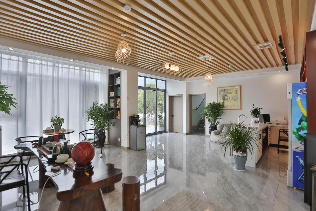 Heaven'S Gate Home Stay --Free Pick Up Service--Panoramic View Of Tianmen Mountain Zhangjiajie Exterior photo