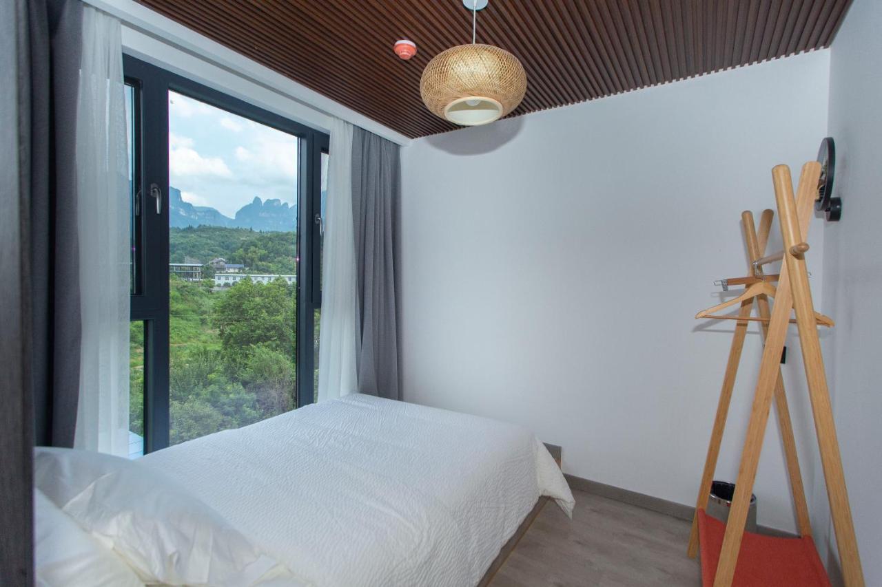 Heaven'S Gate Home Stay --Free Pick Up Service--Panoramic View Of Tianmen Mountain Zhangjiajie Exterior photo
